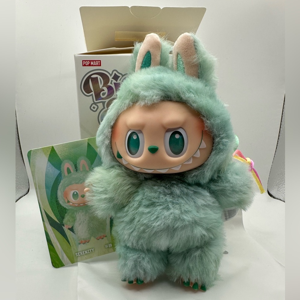 Pop Mart Authentic Labubu Serenity Green Big Into Energy open box